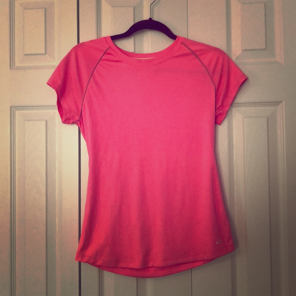Pink Water Resistant Tee y Champion